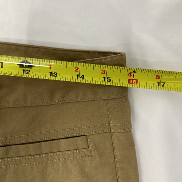 Athleta Dipper Nylon Cargo Hiking Pants Kahki Size 8P Low Rise Women's Bootcut - Picture 3 of 7